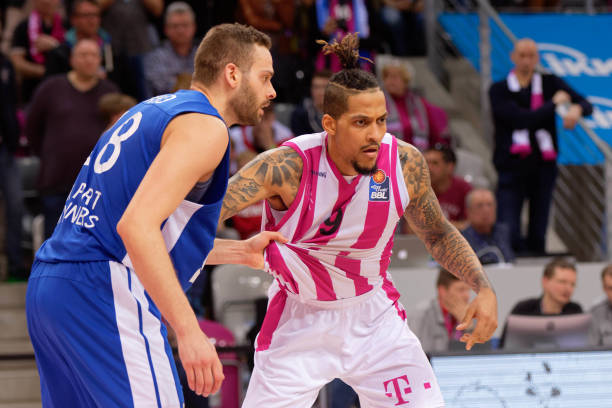 球到起脚的 球到起脚的