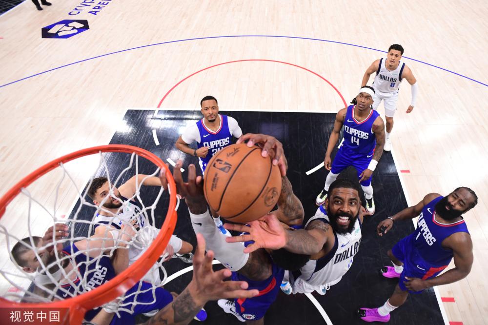 际上折射出 际上折射出